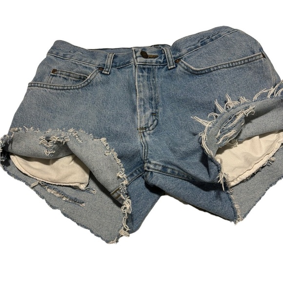 Lee Light Wash Blue Denim DIY Cut Off Distressed Shorts. SZ 31. Fringe. Boho. - Picture 15 of 15